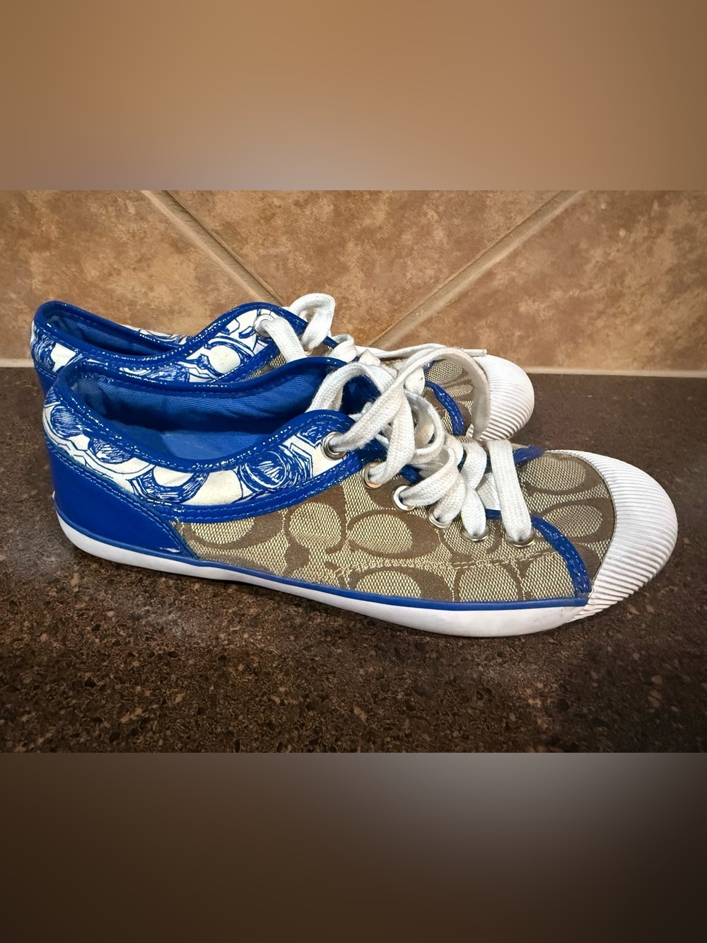Coach Signature C Blue White Low Top Sneakers Women’s Size 6
